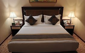 Crown Rose Al Sahafa Hotel